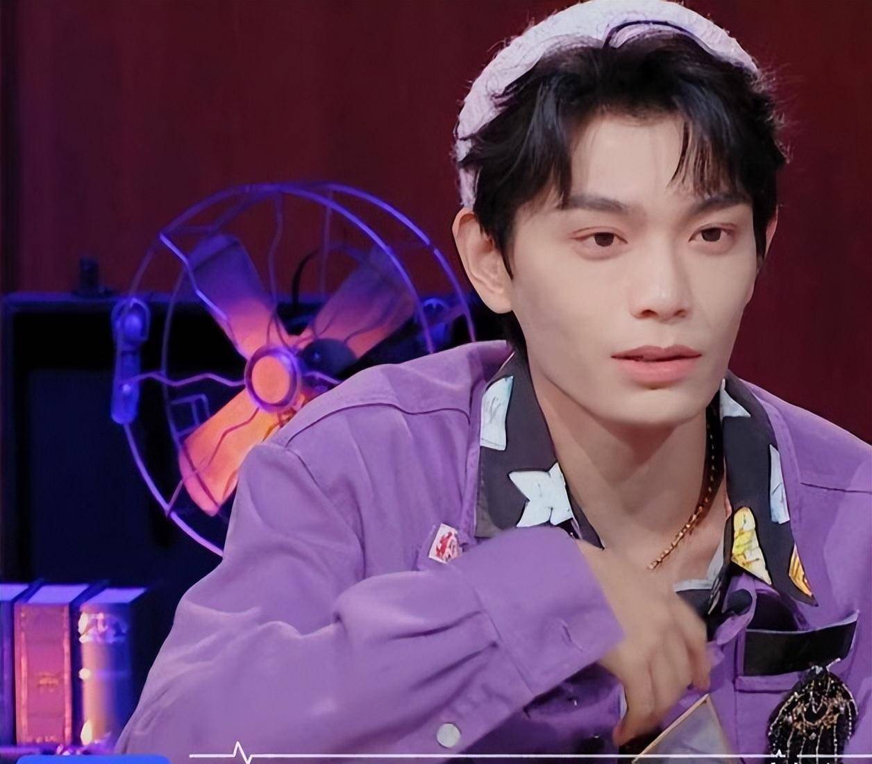 阳台种树可散步,90年代穿真丝衣服,丁禹兮的家境究竟有多优越?