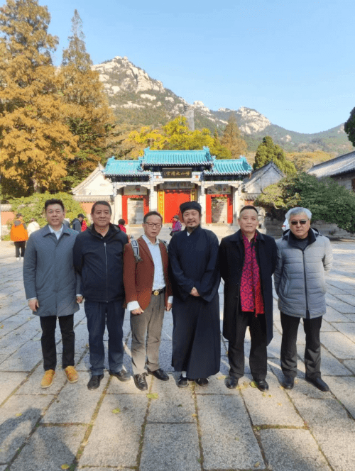 明月山海間 青島話嶗山——中國詩歌春晚詩人採風青島側記_李白_高雲