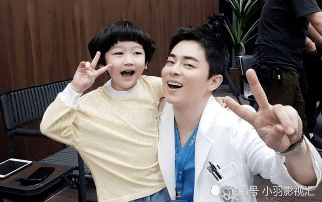 郑时律相信在追《机智医生生活》的各位对接下来两位