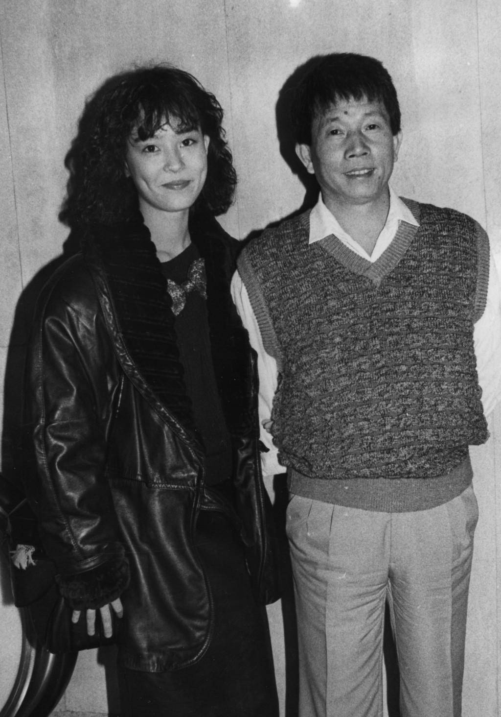 做律师开节目爆火,15岁与陈百强传绯闻_香港_人物_电视剧