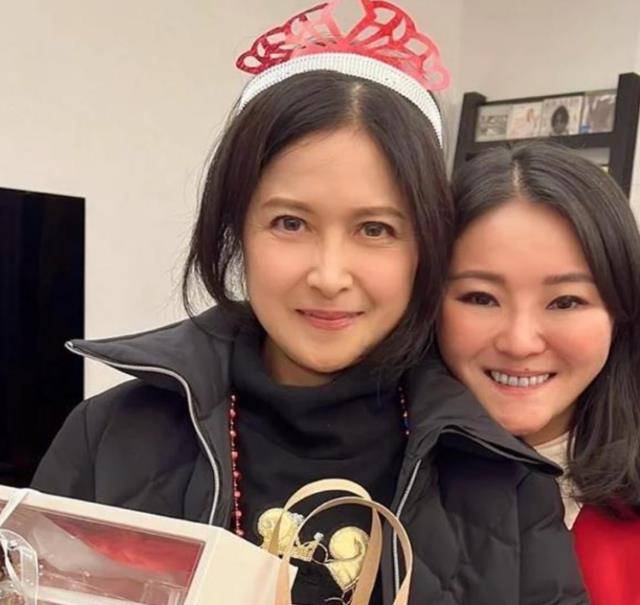 与郑伊健相守7年,被梁咏琪横刀夺爱,如今住上亿豪宅却过得凄凉_邵美琪