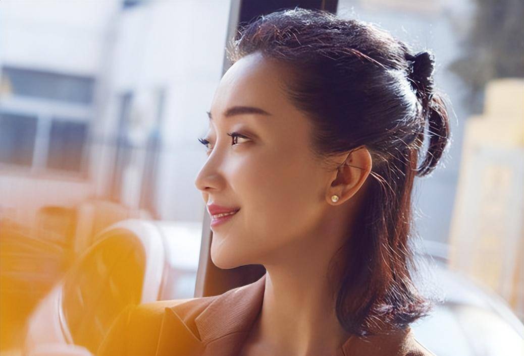 《整容日记》的《丑薇薇》是最无礼的.