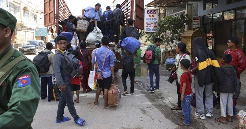 从缅甸要人,没中国不行,中国不光救回自己人,还救