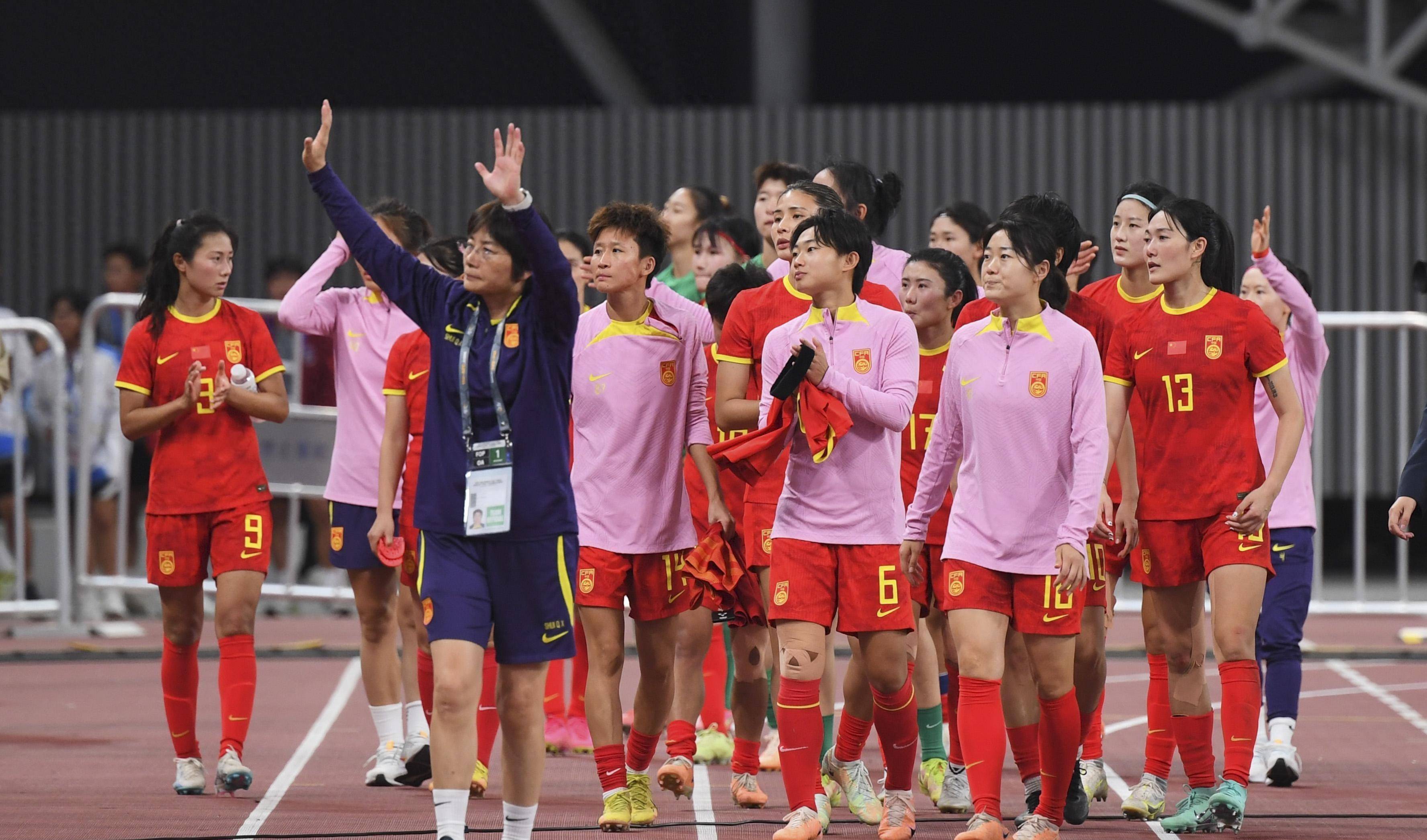 中国女足新帅出炉,王霜传不妙消息_球迷_陈婉婷_中国足协