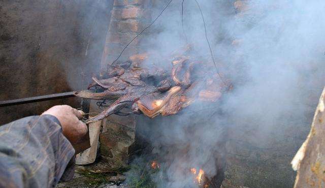 不能私自熏腊肉?四川巴中严控自制腊品_进行_南江县_通江县