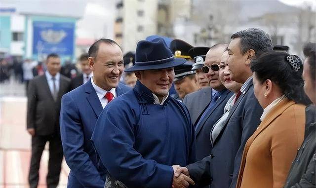 现实版贫民窟的百万富翁,看蒙古国"肌肉"总统——巴特图勒嘎_生活