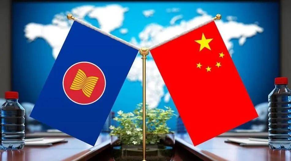 美国一直想拉拢东盟国家共同对付中国,奈何东盟脑子比较清醒,始终拒绝