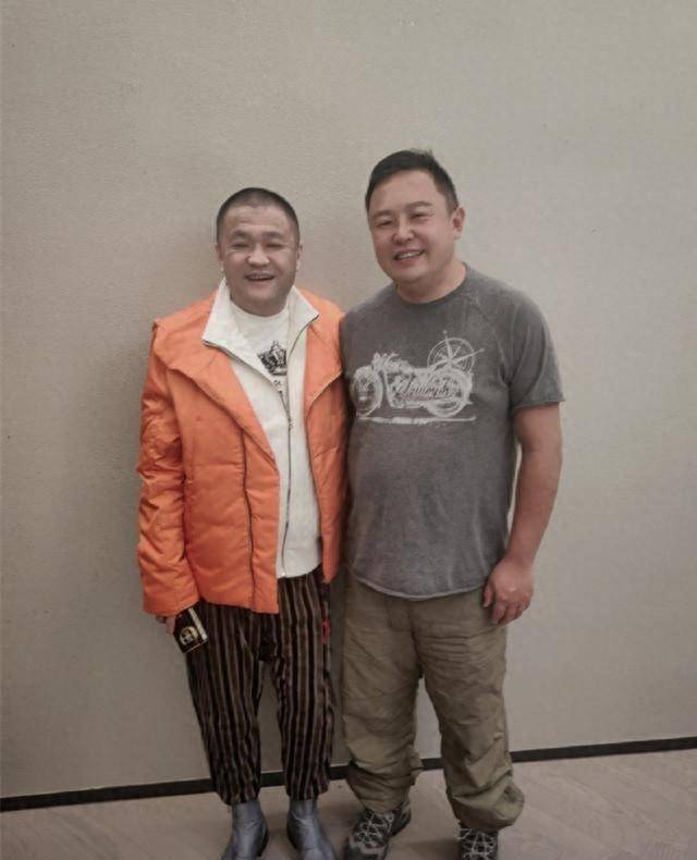 德云社阎鹤祥打卡师父新店,却被网友调侃,壮壮来看自家产业了