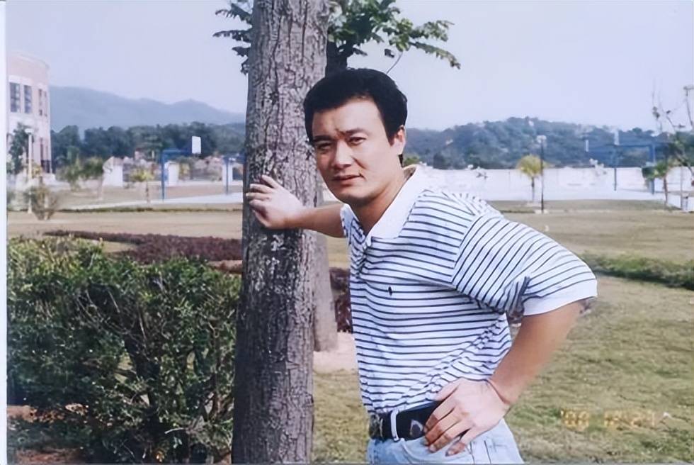 因妻怕疼24年不要孩子,不让老婆进厨房,孙松到底爱侯继林什么?