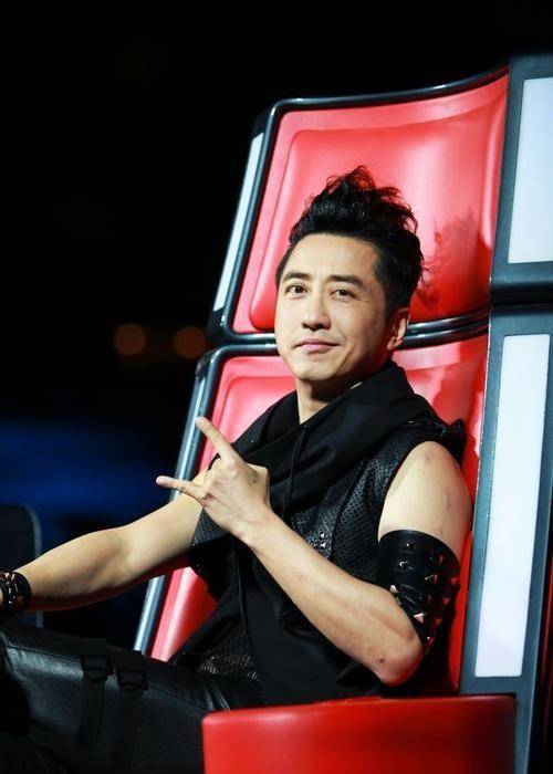 这是庾澄庆吗?网友:人家六十二岁了,谁人不老?岁月不饶人啊!