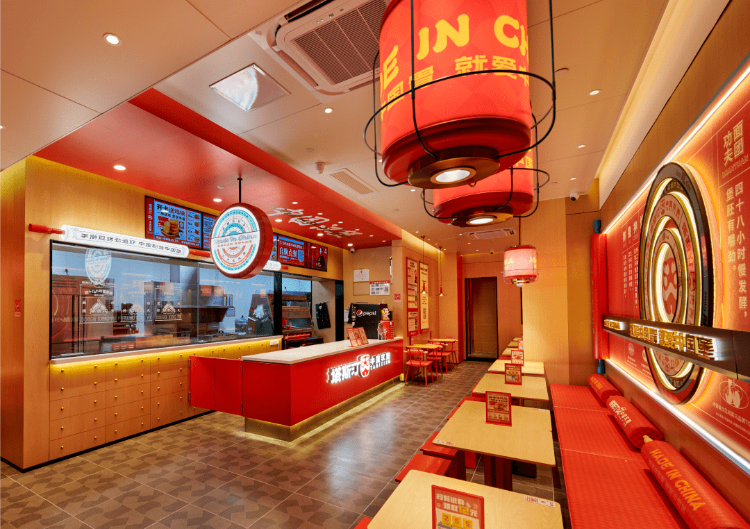 属实,以门店数量来排名,塔斯汀仅次于华莱士,肯德基,已经超过麦当劳