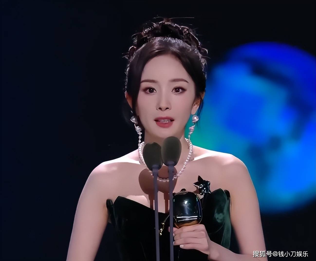 杨幂又听到了什么八卦?本人回应:于和伟亲了马东!_实力派_群众_时候