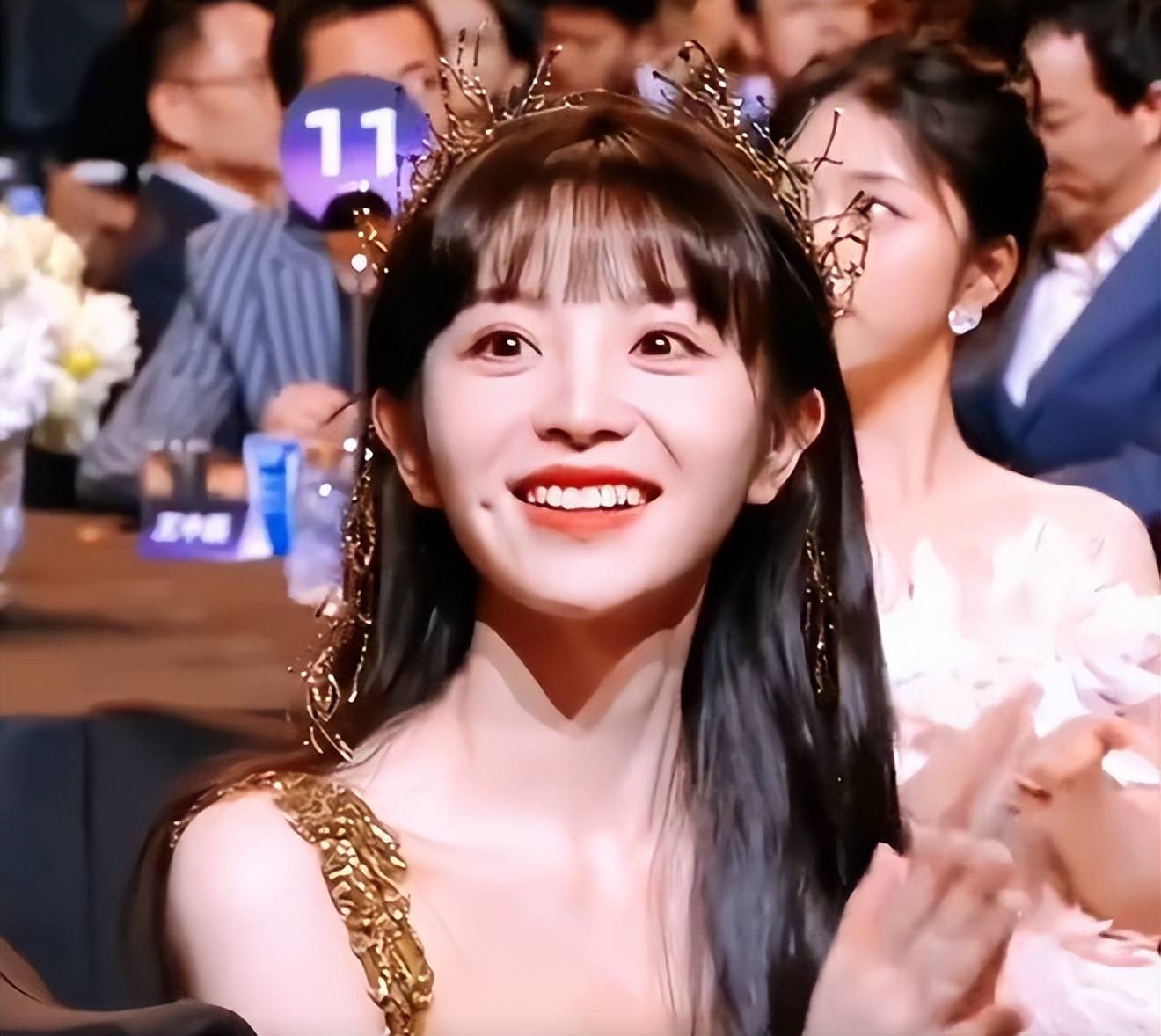 田曦薇:看得见的野心,引领尖叫之夜的璀璨星光,燃全场热情_人们_网友