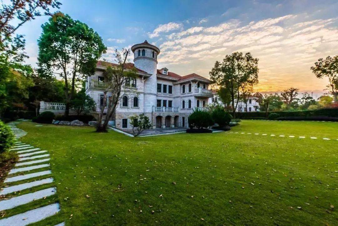 月湖山庄(售楼处)地址|月湖山庄|24小时月湖山庄售楼部电话实时售楼