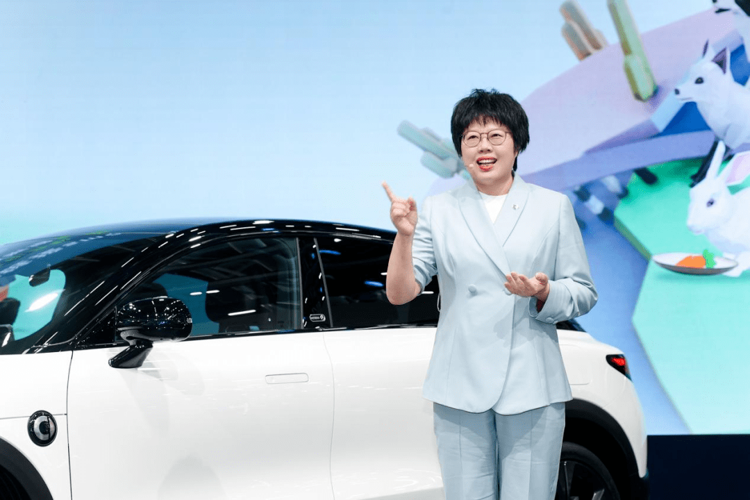 【维基访谈】张明霞:从中长期看,我们希望均衡发展,双拳出击_smart