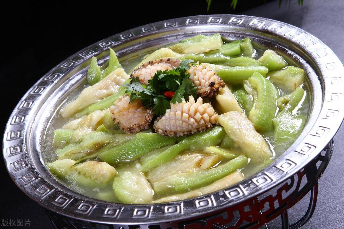 鲍鱼炖茄子的家常做法，教程简单，赶紧学起来！_搜狐网