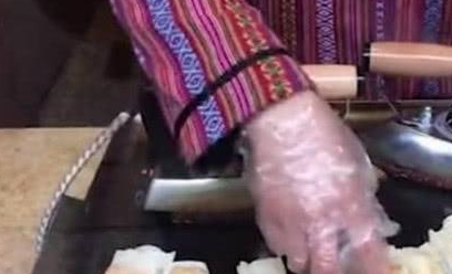 失业大姐用“电熨斗”做美食，每个6元，生意火爆，比上班强太多(图3)