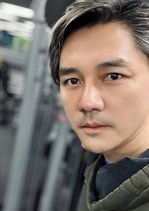 顾斌:又生了个小棉袄,前央视3套老领导哈文第一时间送上吉祥话_女儿