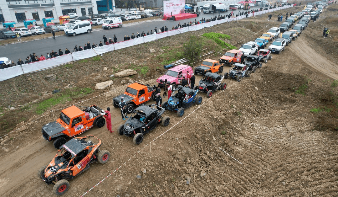 全国汽车场地越野赛在恒口激情开赛,精彩纷呈!_发展_赛车_示范区