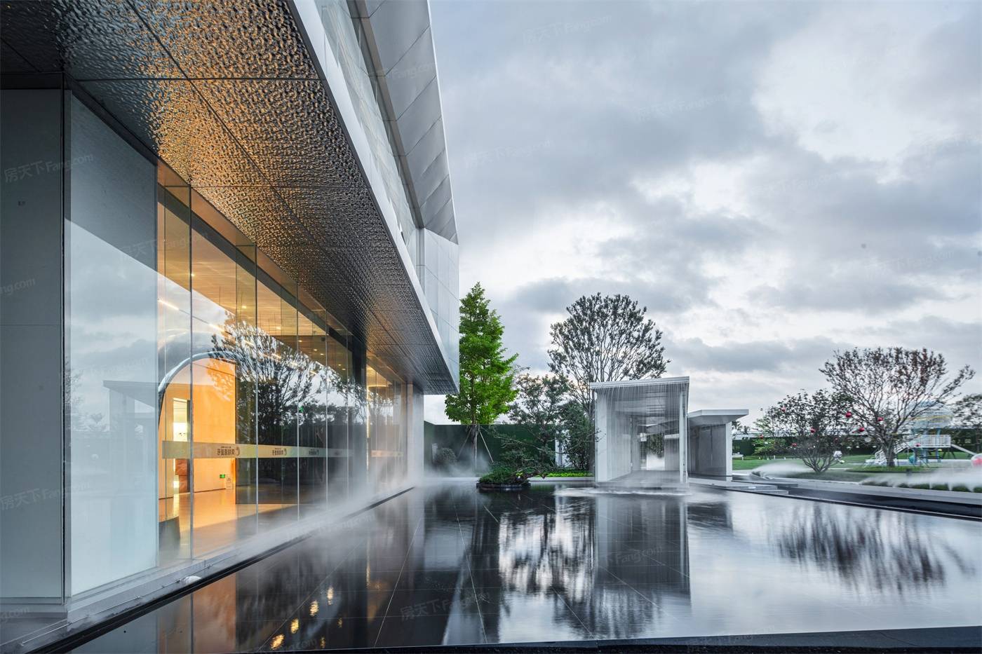 【美的金地新明珠凤翔湾壹号】售楼处电话丨最新丨价格户型学区丨