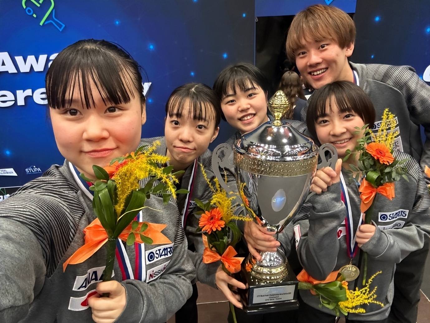 孙杨在男队夺冠路上立功,但是u15的女团比赛一二单丁怡婕和闫禹橦