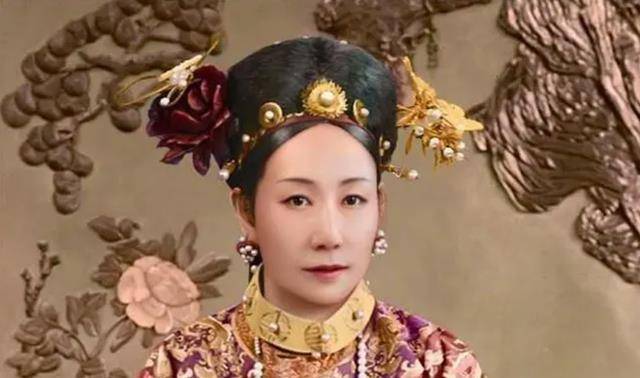 看看清朝皇妃真实容貌,珍妃堪比绝世美人,魏璎珞原型确实迷人_慈禧