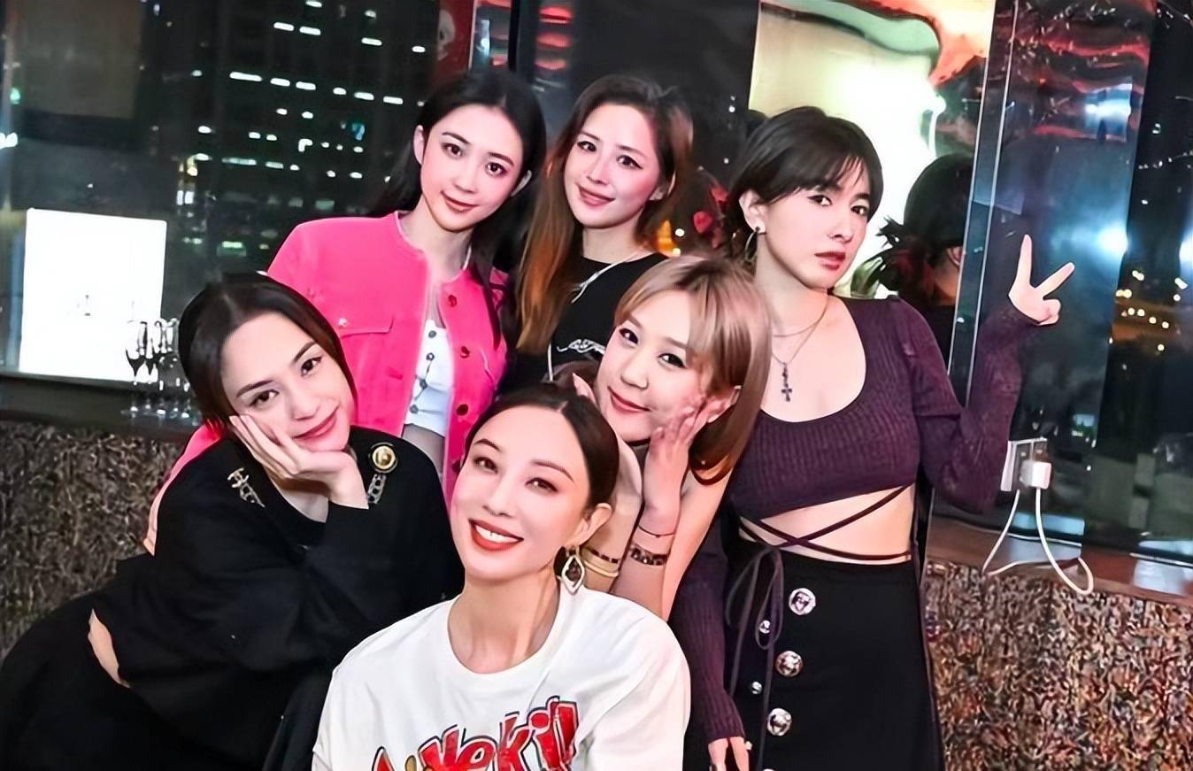 潘玮柏婚礼细节被曝光,包场巴厘岛顶级酒店,壕无人性_宣云_孟佳_合作