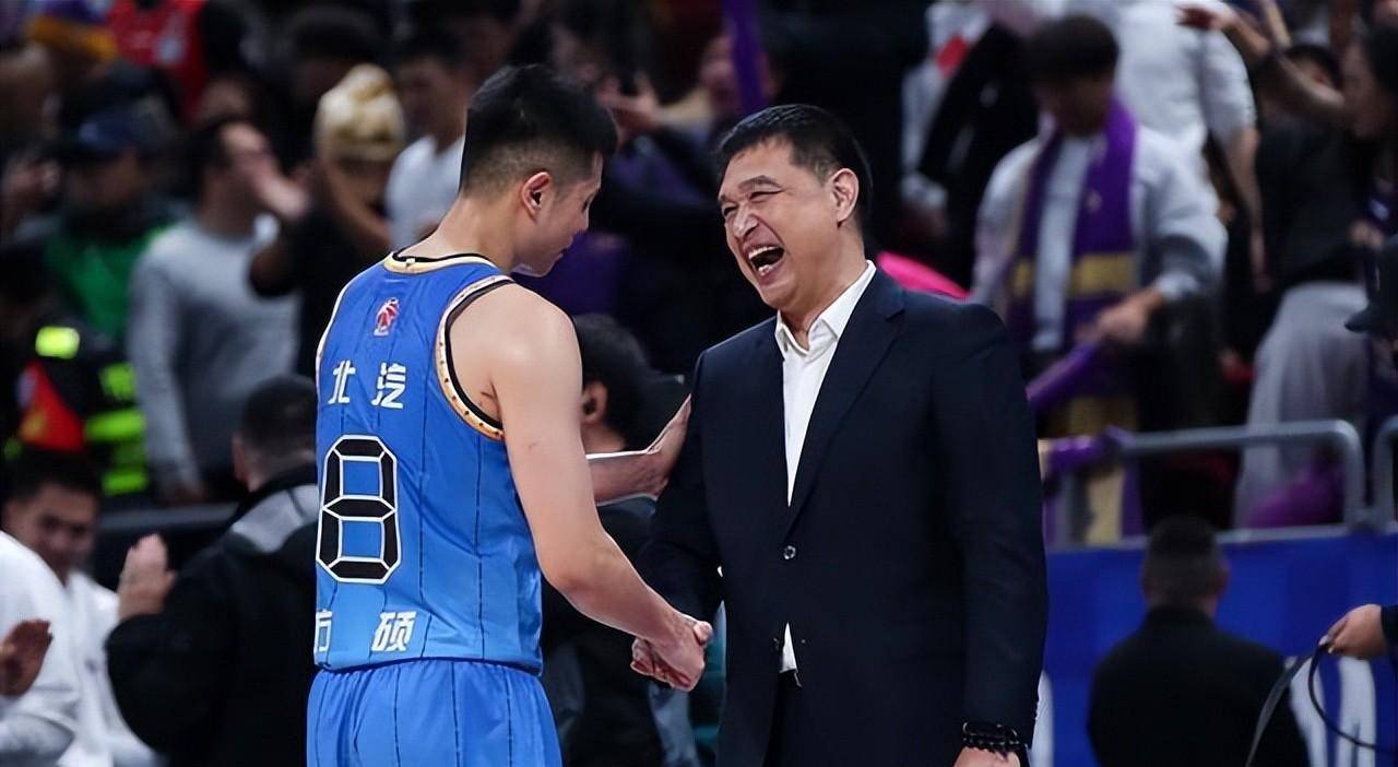 郭艾伦对决mvp,韩德君阻击奥运国手,辽篮冲上十连胜_北控_辽宁_阶段