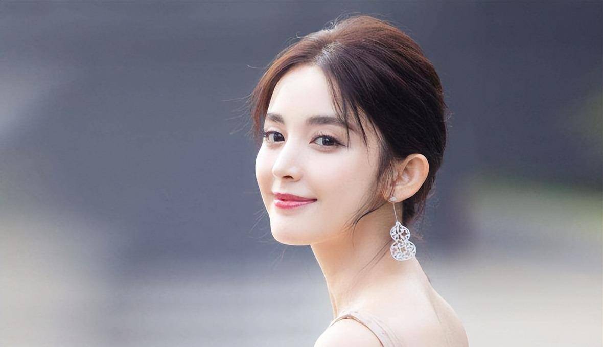 拥有"铜铃大眼"的女星,我只服这10位!