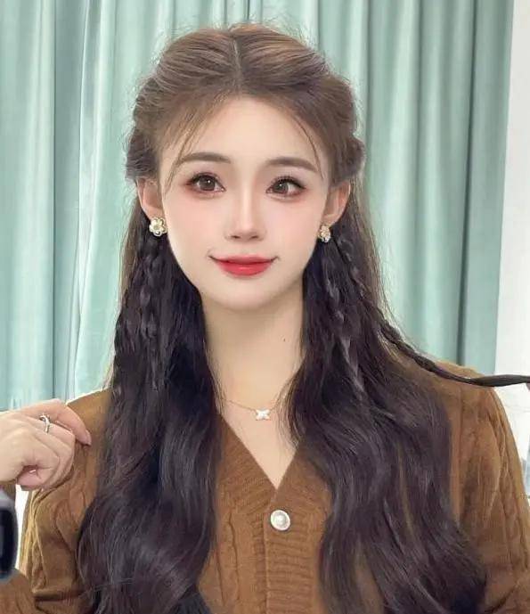 不要再披头散发了,今年流行这3种发型,洋气减龄还显脸小