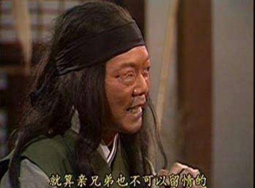 就算梅超风练邪功害人,何以柯镇恶一见她就往死里打?