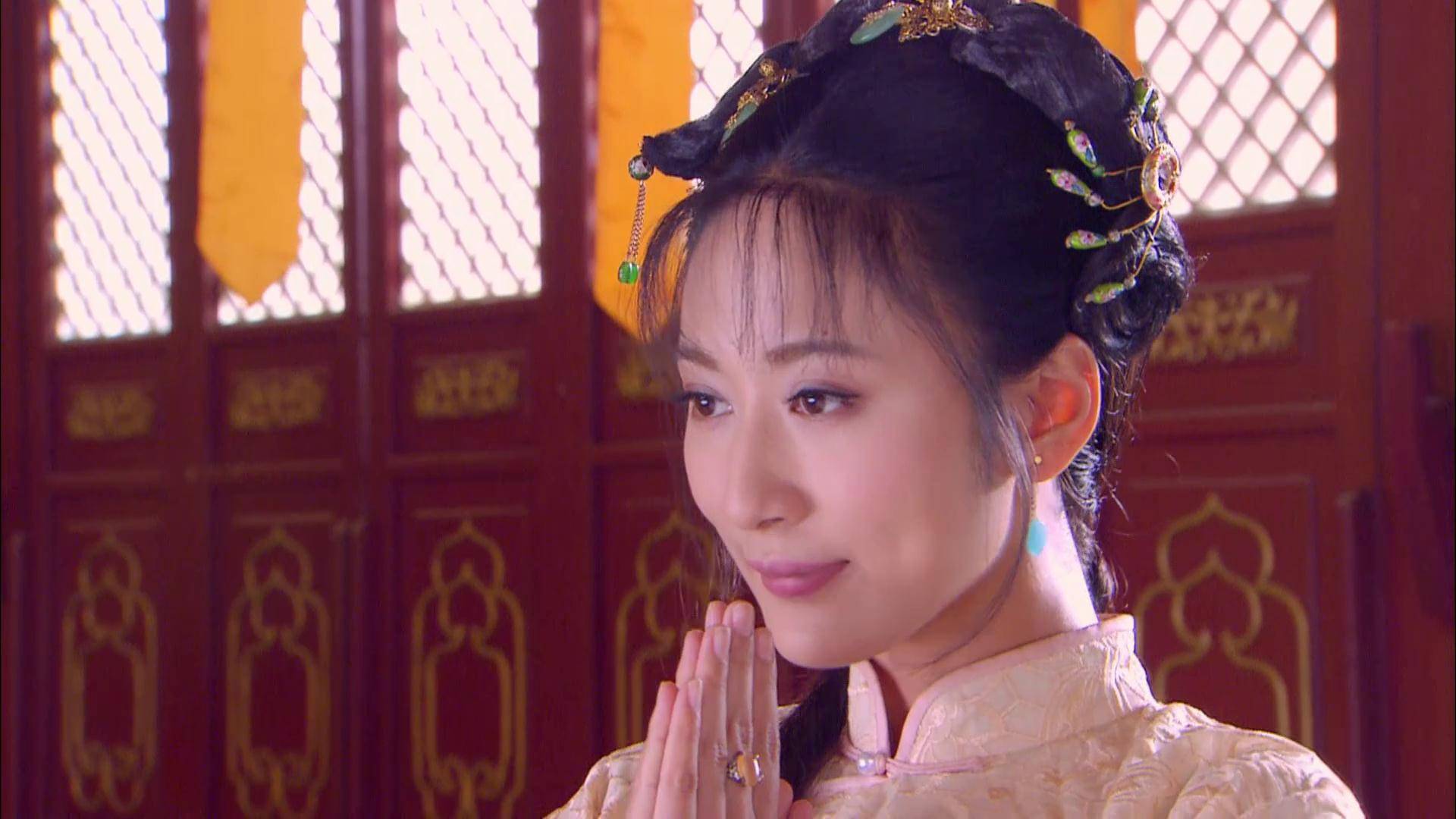 也有网友表示,郭珍霓本人就是一个对演戏有着崇高热情的人,所以她只是