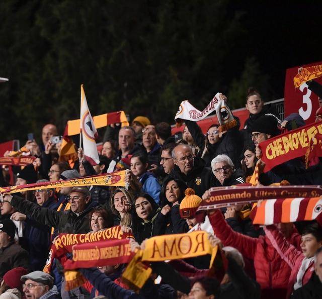 罗马球迷对穆里尼奥的支持成为习惯,老教练变得更加积极_穆帅_欧冠