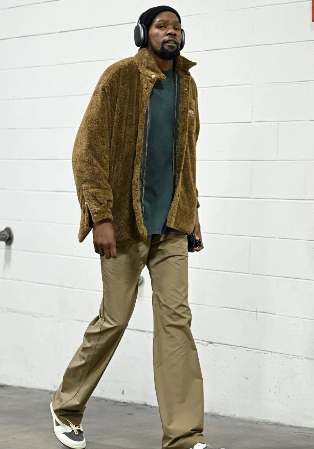 不再有工头了……今年就来看看杜兰特吧!他已经成为时尚男孩了!