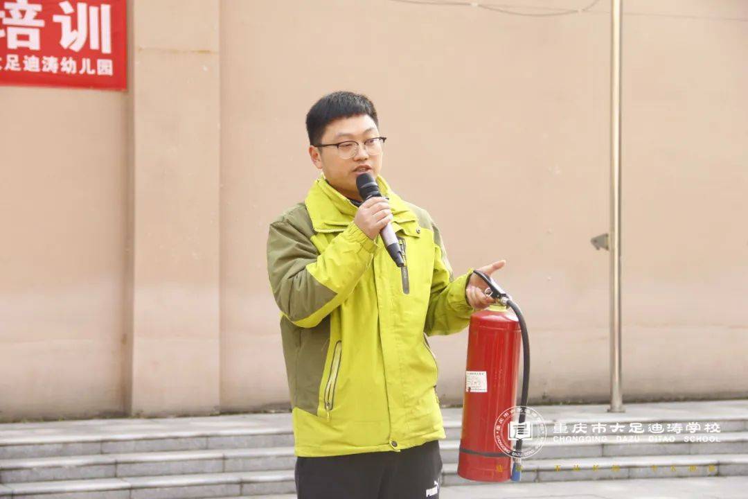 防患未"燃",安全"童"行——迪涛幼儿园开展消防安全演练_急救_疏散