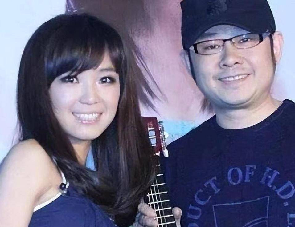 刀郎离婚30年,前妻含泪自述:他住豪宅,我却一无所有_杨娜_音乐_生活