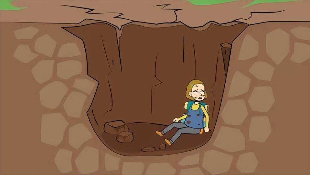 掉入5米深坑怎么自救?无工具也能解救自己的神奇技巧揭秘!