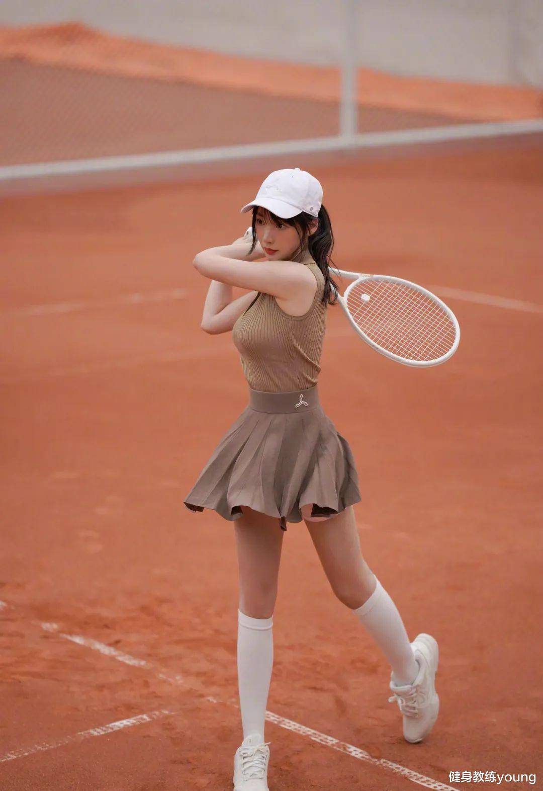 "时尚女神"柳岩,43岁依然少女感十足,分享5个少女感冻龄法则_肌肤