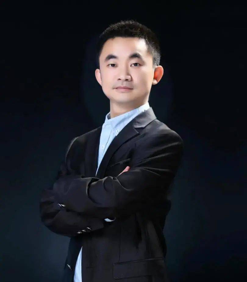 唐晓鹿博士,是成都理工大学研究员,博士生导师,德国哥廷根大学森林