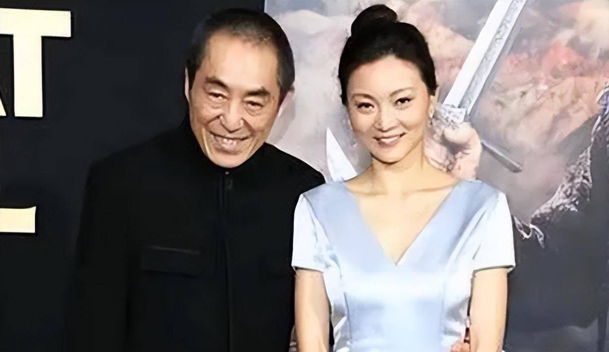张艺谋携妻出游,合体现身巴黎多场活动,42岁陈婷气质出众变美了_时候