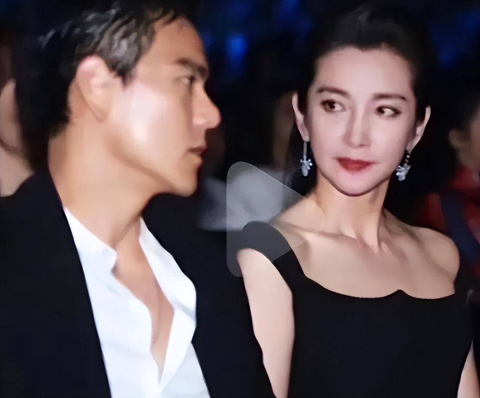善恶终有报,50岁"无人敢娶"的李冰冰,已经活成了一个笑话?