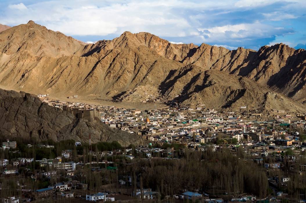 印度支持单方面改变克什米尔地位,中方说了公道话,要印度守规矩_西藏