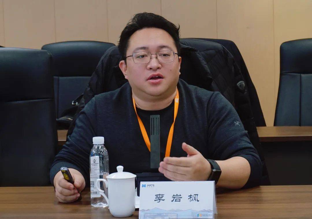 歌尔集团副总裁,歌尔教育校董胡双美一行到海亮素质教育集团考察交流