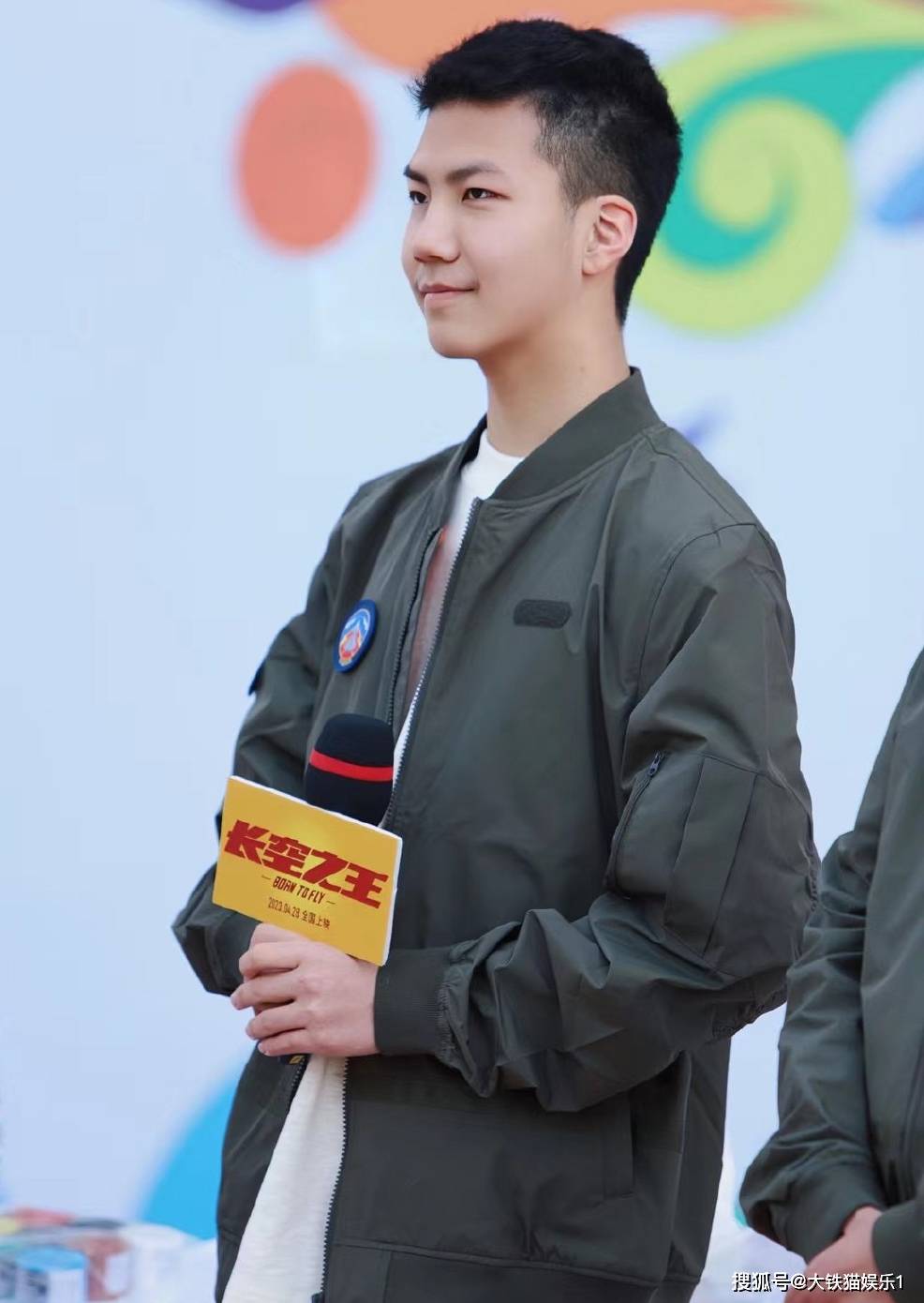 《爸去哪儿》10位男孩现状:三位已成180 猛男,kimi