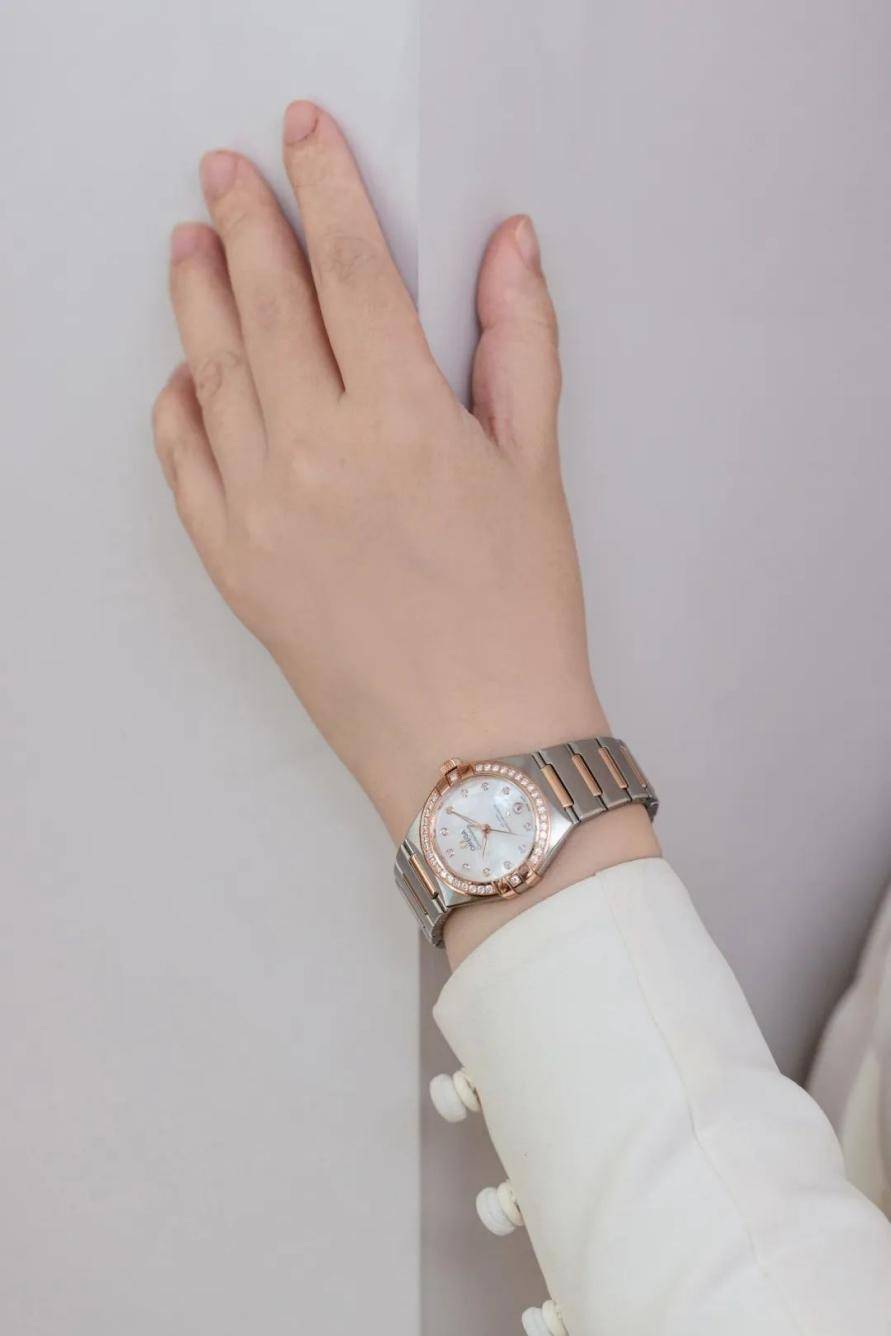 刘诗诗、玄彬都爱的欧米茄，新年选表就选它