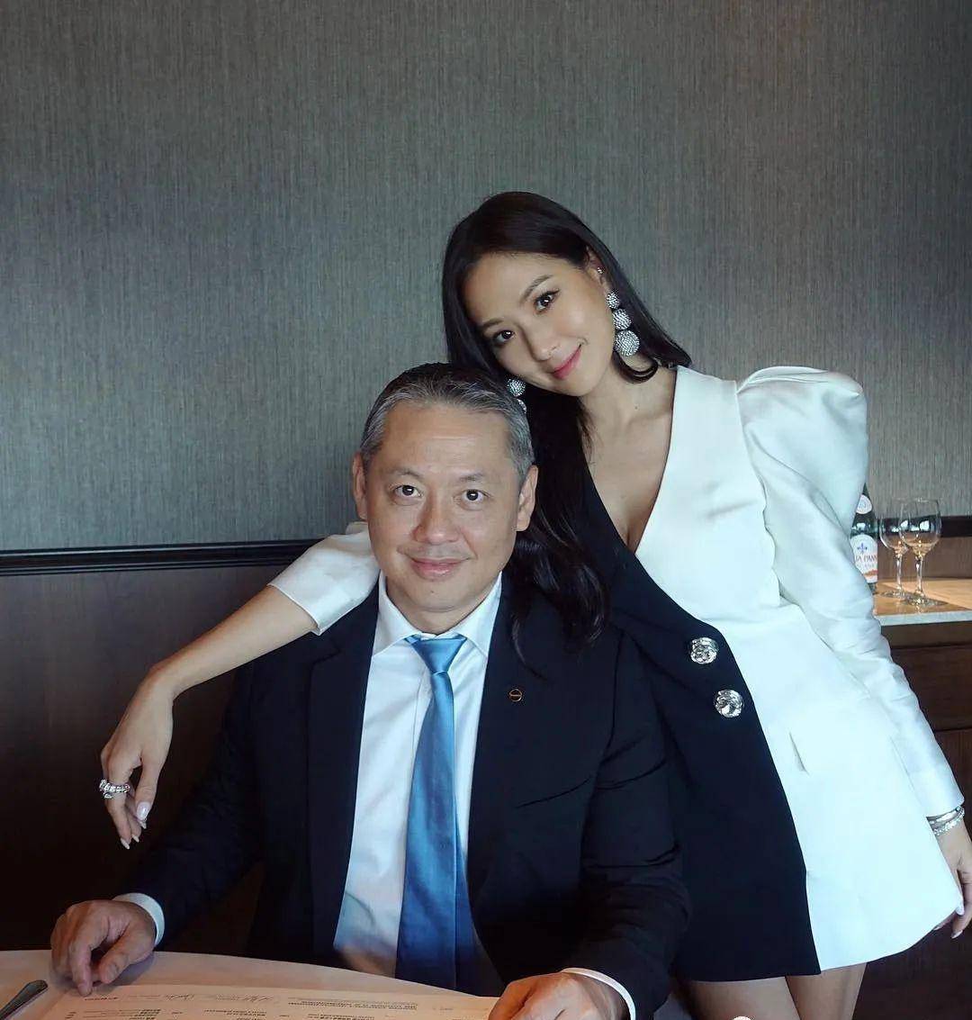 孙芸芸与夫人廖振汉孙芸芸与女儿廖思惟每次孙芸芸接受采访时,他都会