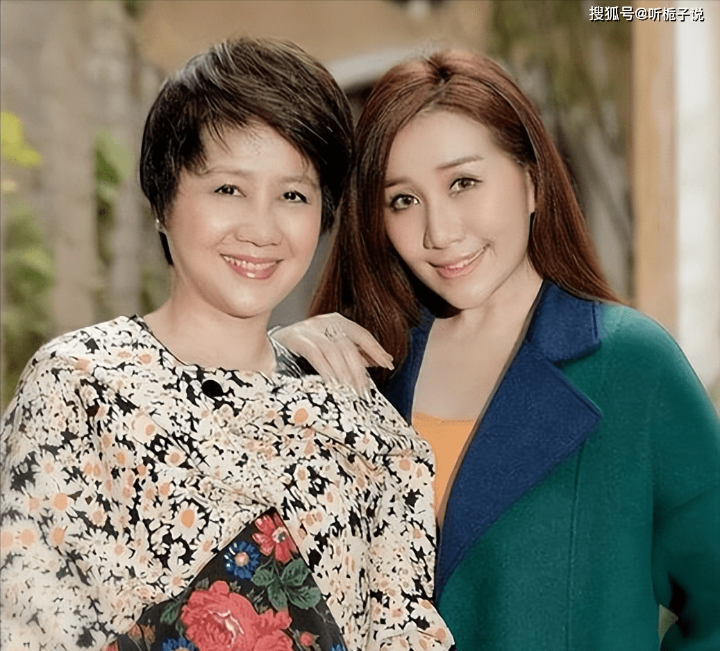 梁安琪:与二房争锋相斗多年,与后来者争风吃醋,子女或可逆袭_何超琼