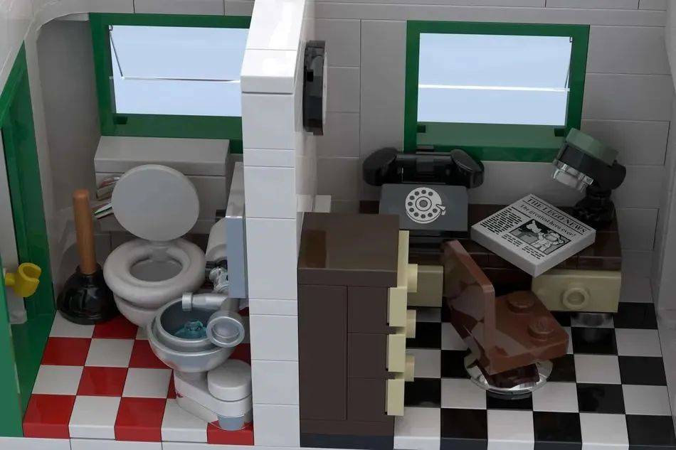 包括可动的内置汽车升降机和可折叠到屋顶内的车库门