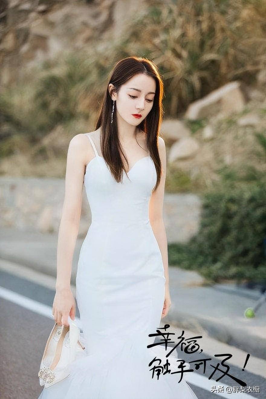 热巴"婚纱照"流出:堪比杨幂的百万赞婚纱照,黄景瑜赢麻了?