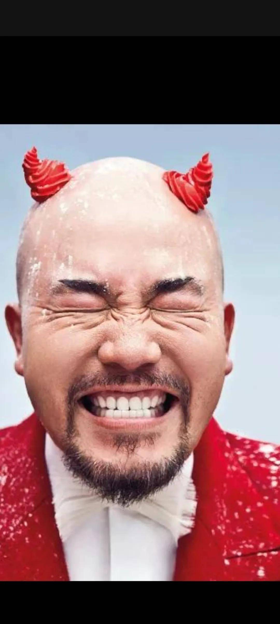 "最痛是原应伴着那位",这个可能是说"肥肥"的那位夫君了.